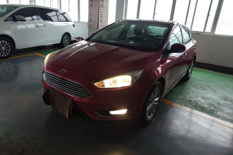 福特 福克斯 2015款 三厢 1.6L 自动风尚型