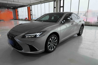 雷克萨斯ES 2025款 200 臻享版