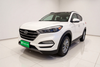 现代 途胜 2015款 1.6T 双离合两驱智能型