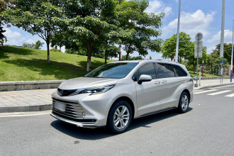 丰田 赛那SIENNA 2021款 2.5L混动 至尊版