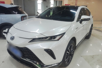 丰田 威飒 2022款 双擎 2.5L CVT两驱尊贵版