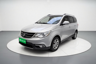宝骏730 2015款 1.8L 手动舒适ESP版 7座