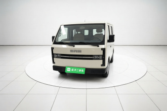 SRM鑫源新能源E3L 2024款 标准型6座客车