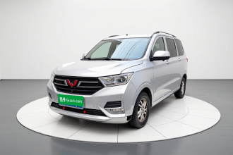 五菱汽车 五菱宏光 2021款 改款 1.5L S标准型 液压助力LAR