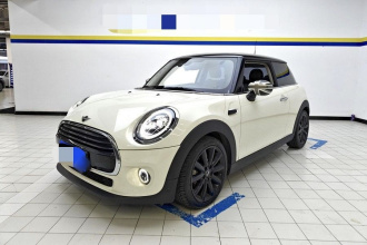 MINI 2019款 1.5T COOPER 艺术家
