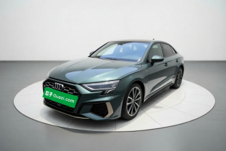 奥迪A3 2024款 Sportback 35 TFSI RS套件燃速型