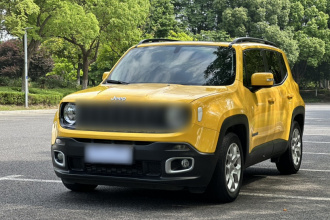 Jeep 自由侠 2018款 互联大屏版 180T 自动高能版
