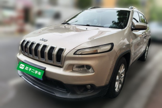 Jeep 自由光 2017款 2.0L 优越版