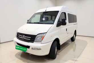 上汽大通MAXUS 新途V80 2021款 2.0T 手动经典傲运通短轴中顶5/6座