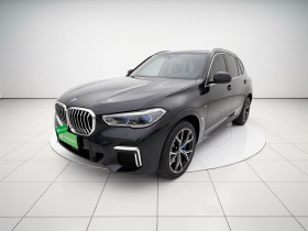 宝马X5 2022款 xDrive 40Li M运动套装