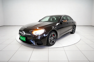 奔驰E级(进口) 2021款 改款 E 260 时尚型运动版
