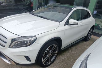 奔驰GLA 2016款 GLA 220 4MATIC 豪华型