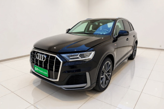 奥迪Q7 2022款 55 TFSI quattro S line运动型