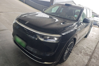 鸿蒙智行 问界M8 2025款 增程 Ultra版 53.4kWh 6座版 (192线激光雷达）