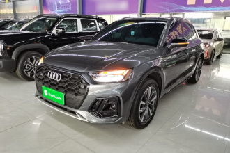 奥迪Q5L 2024款 40 TFSI 豪华动感型