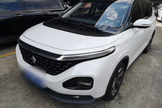 宝骏RM-5 2019款 1.5T CVT 24小时在线尊贵型 5座