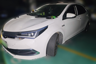 丰田 卡罗拉双擎E+ 2019款 1.8L E-CVT领先版