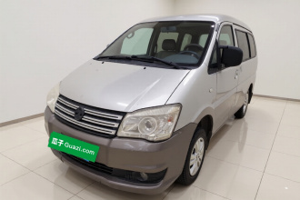 东风风行 菱智 2015款 M3 1.6L 7座标准型