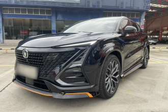 长安UNI-T 2022款 1.5T 运动版 尊贵型