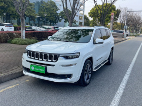 Jeep 大指挥官 2018款 2.0T 四驱智享版 国VI