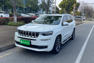 Jeep 大指挥官 2018款 2.0T 四驱智享版 国VI