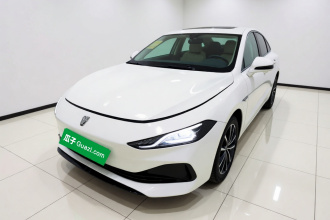荣威D7 2025款 DMH 125km 世界冠军卓越版