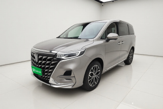 荣威iMAX8新能源 2025款 1.5T DMH 陆尊奢享版