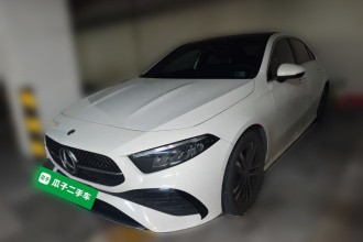 奔驰A级 2023款 A 200 L 动感型