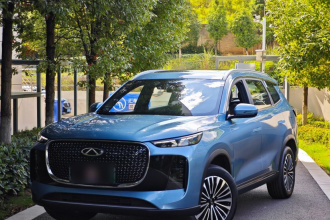 奇瑞 瑞虎8 PLUS C-DM 2025款 1.5T 116km 尊贵型 5座