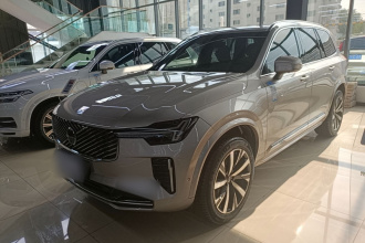 沃尔沃XC90 2025款 改款 B6 智远豪华版 6座