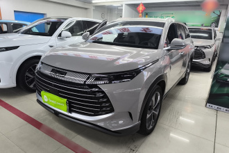 比亚迪 护卫舰07 2024款 荣耀版 DM-i 205KM 旗舰型