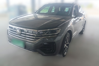 大众 途锐 2022款 3.0TSI 锐享版 经典运动套装