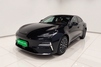 吉利银河 银河星耀8 2025款 130km EM-i 旗舰版