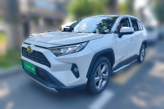 丰田 RAV4荣放 2020款 2.0L CVT两驱风尚PLUS版