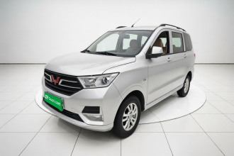 五菱汽车 五菱宏光 2021款 改款 1.5L S标准型 液压助力LAR