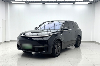 理想汽车 理想L8 2025款 Pro 智能焕新版