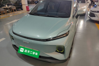 吉利几何E萤火虫 2022款 401KM 玲珑虎 4座