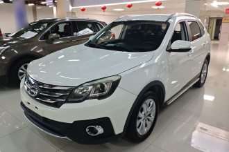 广汽传祺 传祺GS5 Super 2015款 2.0L 自动两驱舒适版