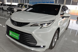丰田 赛那SIENNA 2024款 2.5L混动 四驱尊贵版