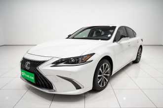 雷克萨斯ES 2023款 200 卓越版