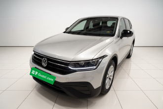 大众 途观L 2024款 出众款 300TSI 自动两驱龙腾版