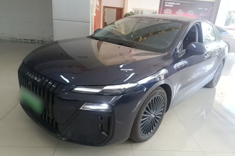 荣威M7 DMH 2026款 205km 尊享版