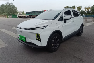 吉利几何E萤火虫 2023款 320KM 乖帅虎 5座
