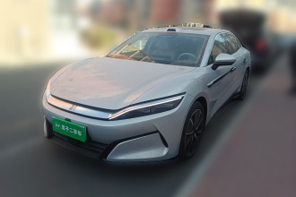 比亚迪 汉L 2025款 EV 701KM激光雷达旗舰型