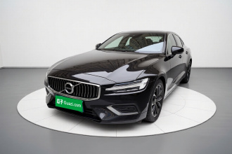 沃尔沃S60 2022款 B4 智逸豪华版