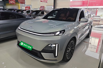 深蓝汽车 深蓝S09 2025款 四驱Ultra+ 高定版