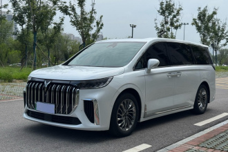 岚图汽车 岚图梦想家 2024款 PHEV 超长续航旗舰版