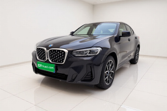 宝马X4 2022款 xDrive 25i M运动套装