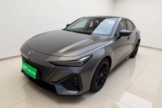 长安UNI-V 2022款 1.5T 尊贵型