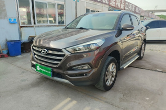 现代 途胜 2015款 1.6T 双离合两驱智能型